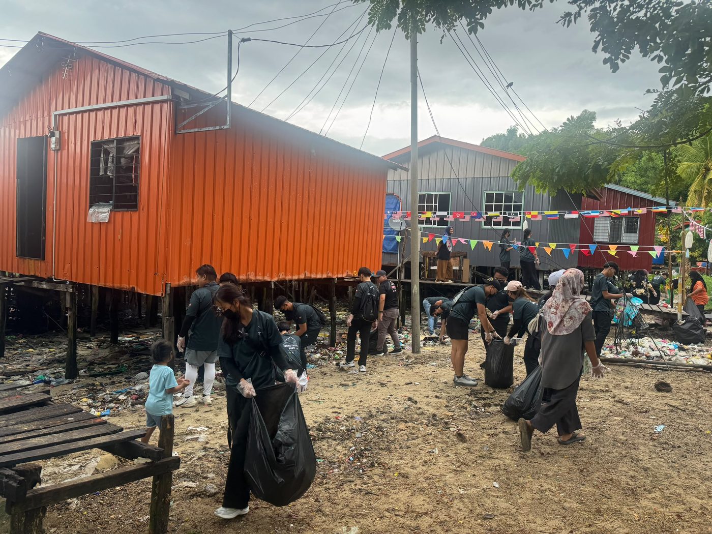 Pulau Gaya Community Services