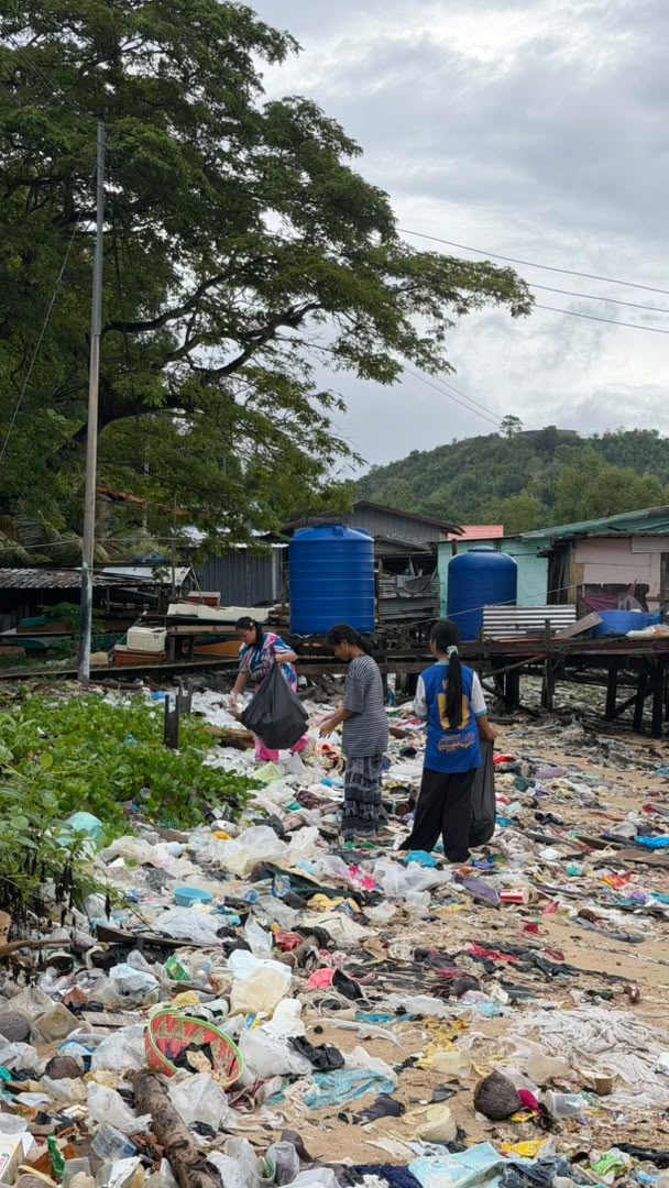 Pulau Gaya Community Services